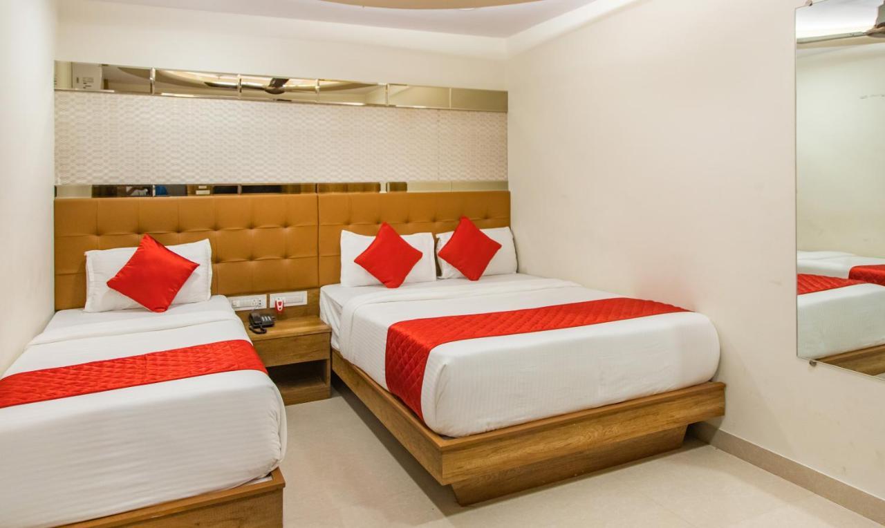 Hotel Hometown Near Us Embassy Bkc Βομβάη Εξωτερικό φωτογραφία